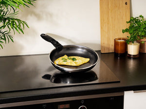 HANDTAGSLÖS STEKPANNA 24CM - 6
